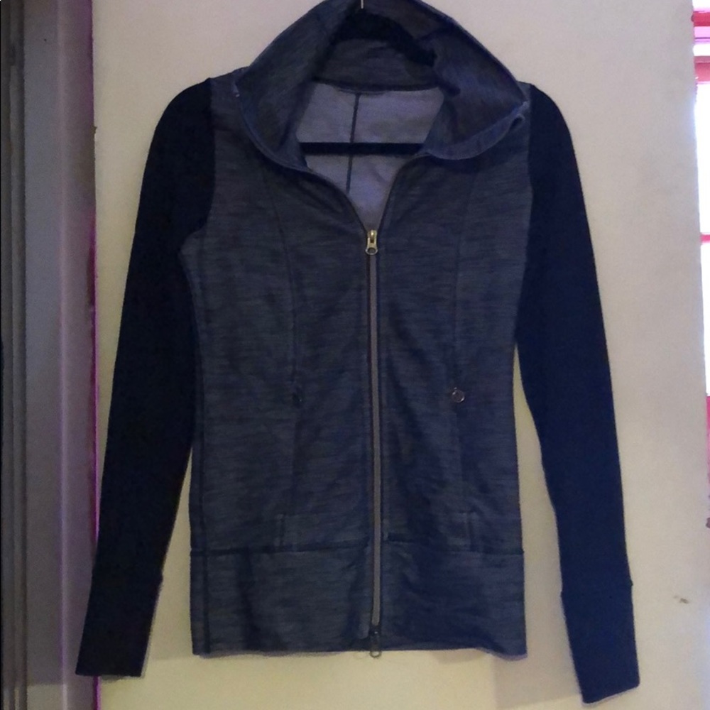Lululemon heathered blue/grey/black long sleeve